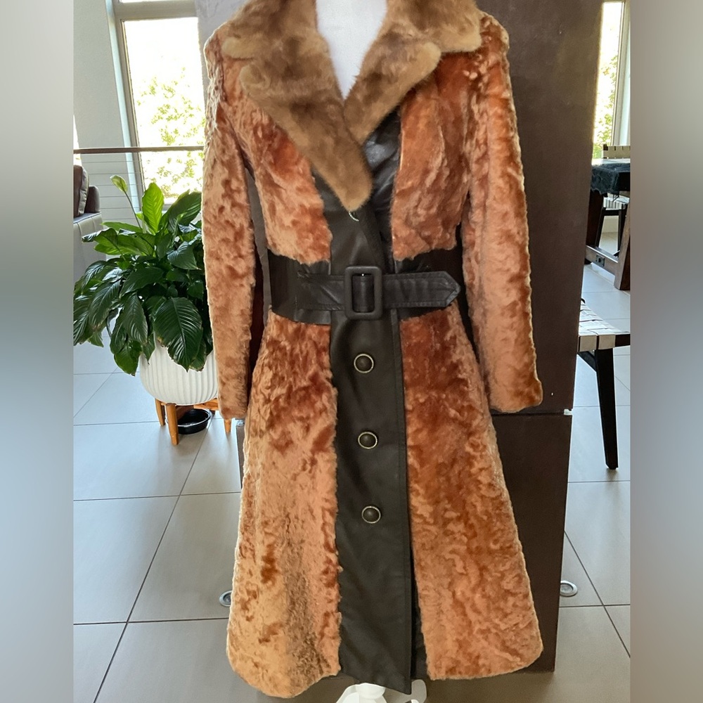 Vintage Kneeter Furs Coat